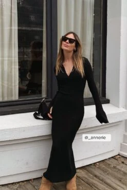 NA-KD Robe En Maille Côtelée à Manches Trompette