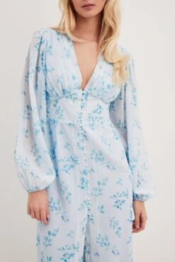 Robe Mi-longue Boutonnée Sur Le Devant