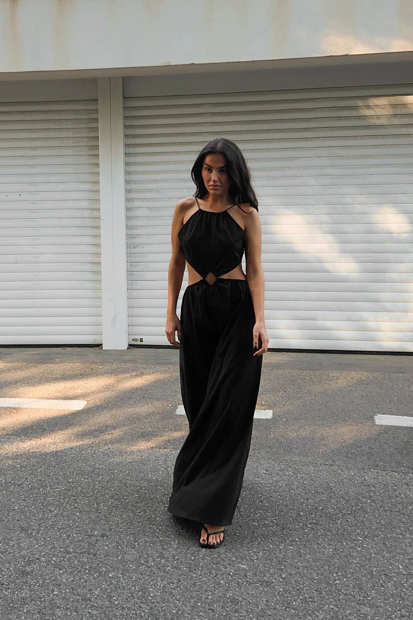 Robe Longue Fluide à Détail Sur Le Devant – Image 6