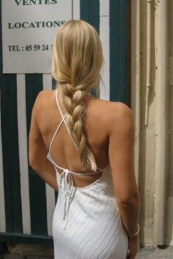 Robe Mi-longue à Emmanchures Américaines Et Dos Ouvert