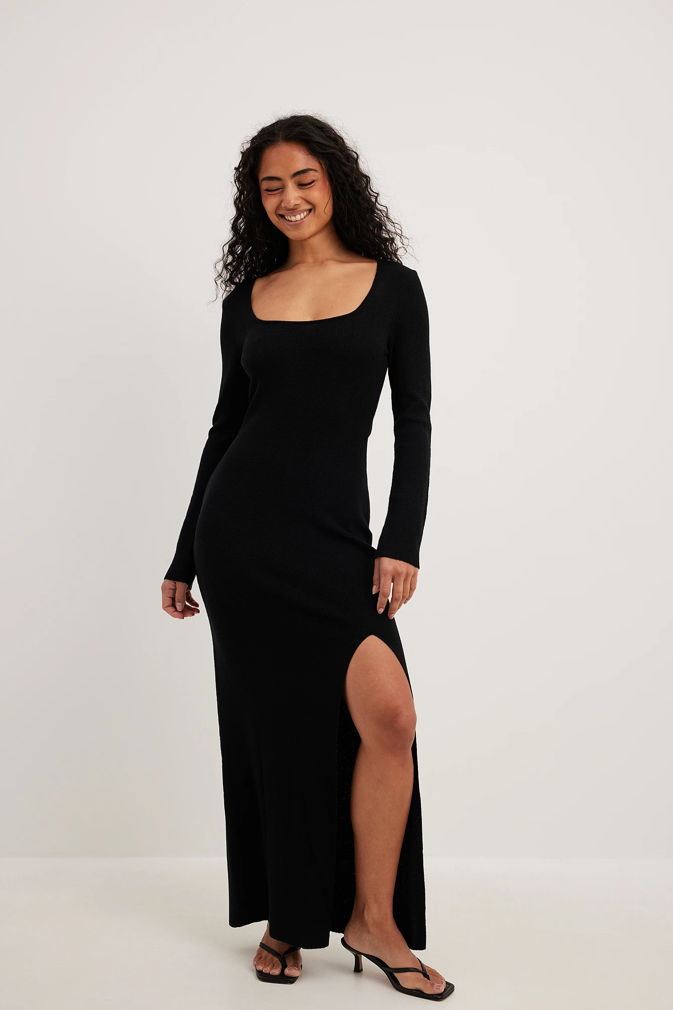 Robe Longue En Maille à Fente Haute – Image 2