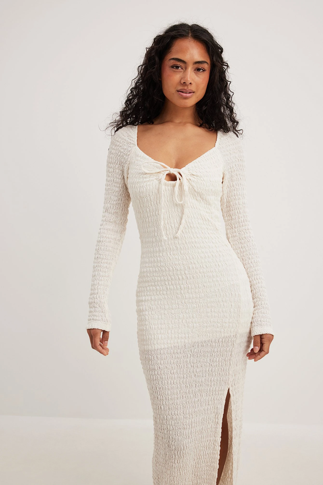 Robe Longue Structurée à Fente Haute – Image 5