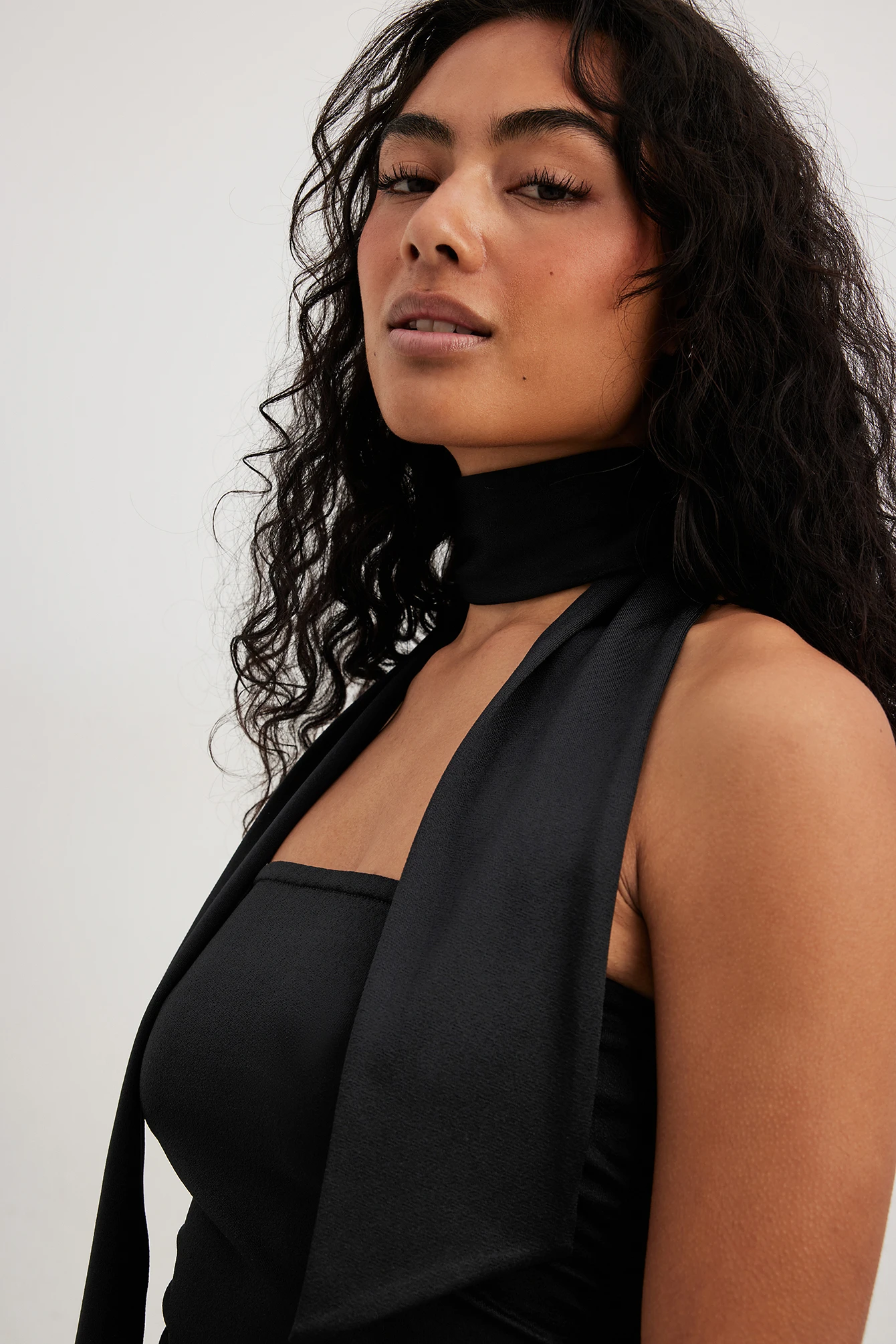 Robe Courte En Jersey Avec écharpe – Image 4