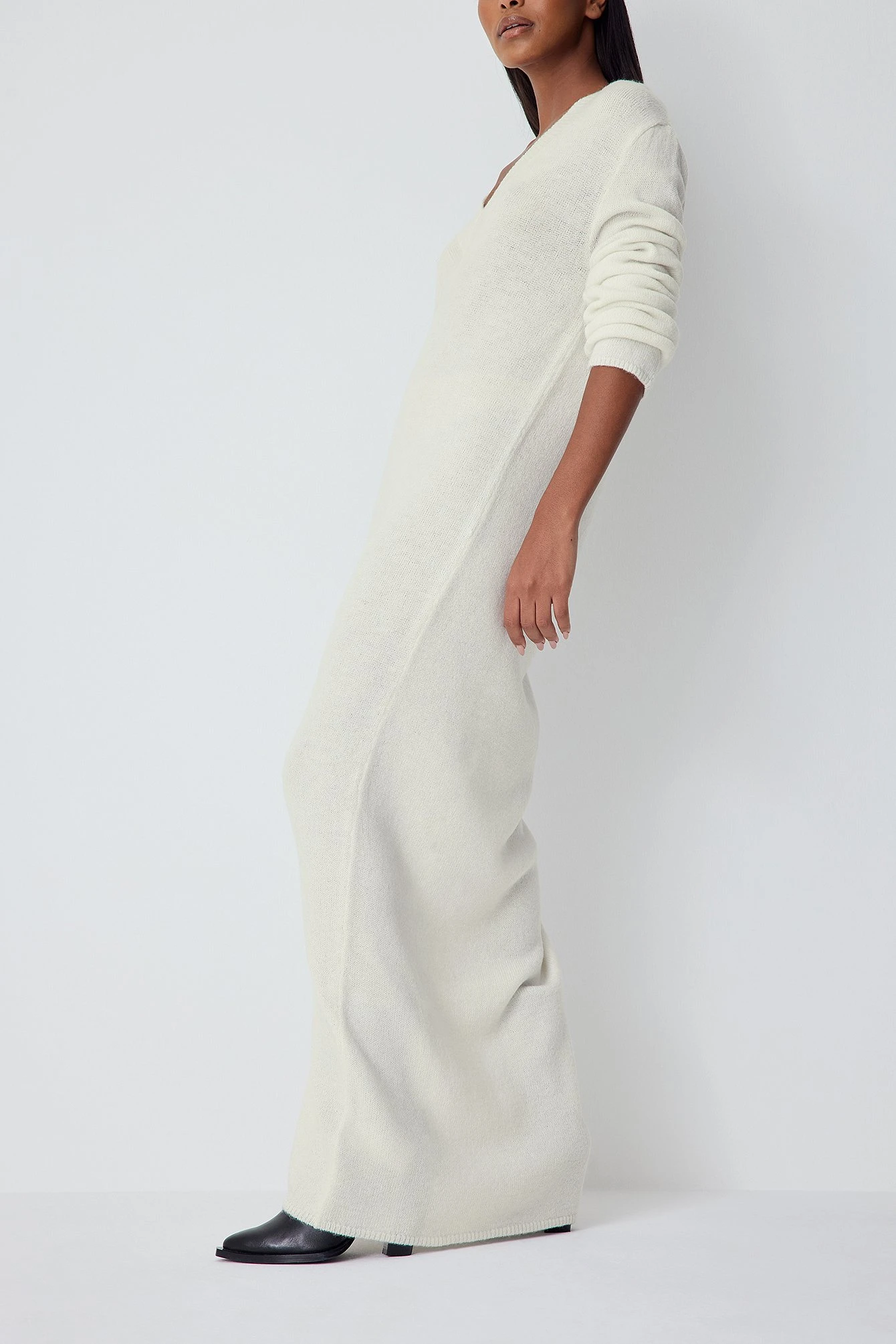 NA-KD Robe Longue En Maille Ă Encolure En V Profonde â Image 2