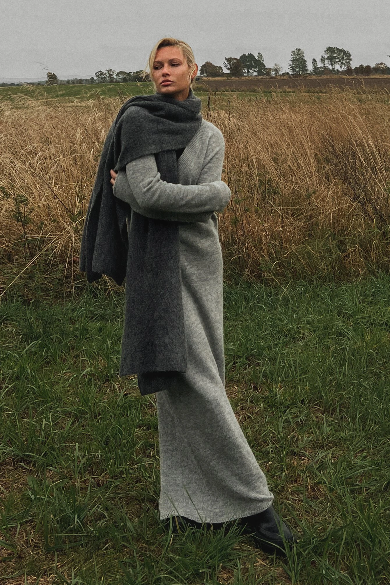 NA-KD Robe Longue En Maille Ă Encolure En V Profonde â Image 11