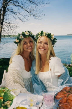 Robe Mini Lacée Sur Le Devant