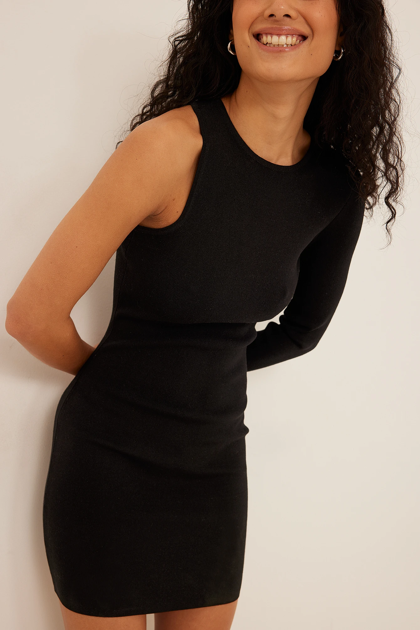 Robe à Une Manche – Image 2