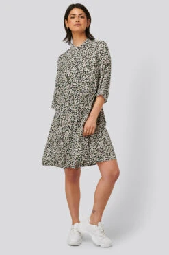 NA-KD Robe Mi-Longue