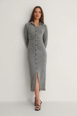 Robe Drapée Sur Le Devant