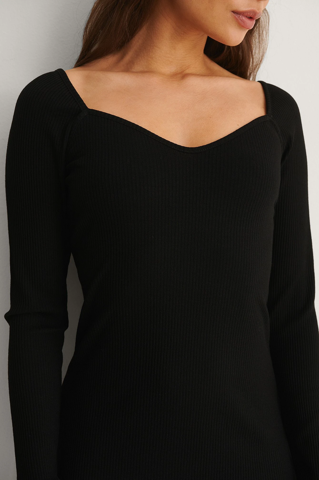 NA-KD Robe Côtelée à Encolure En Cœur – Image 5