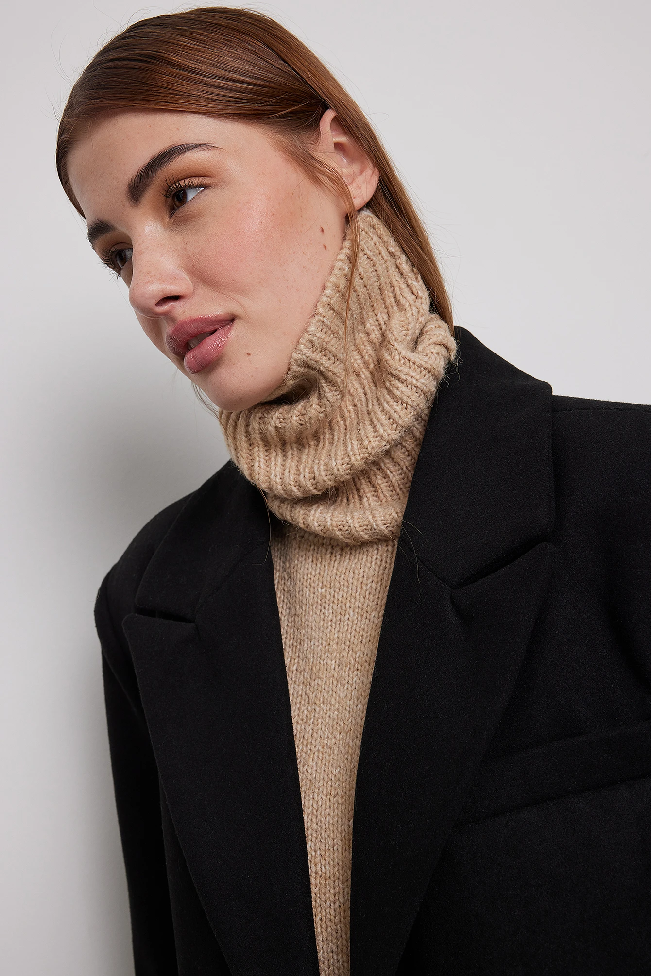 NA-KD Robe Tricotée Col Haut – Image 2