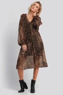 Robe Dentelle à Cordons