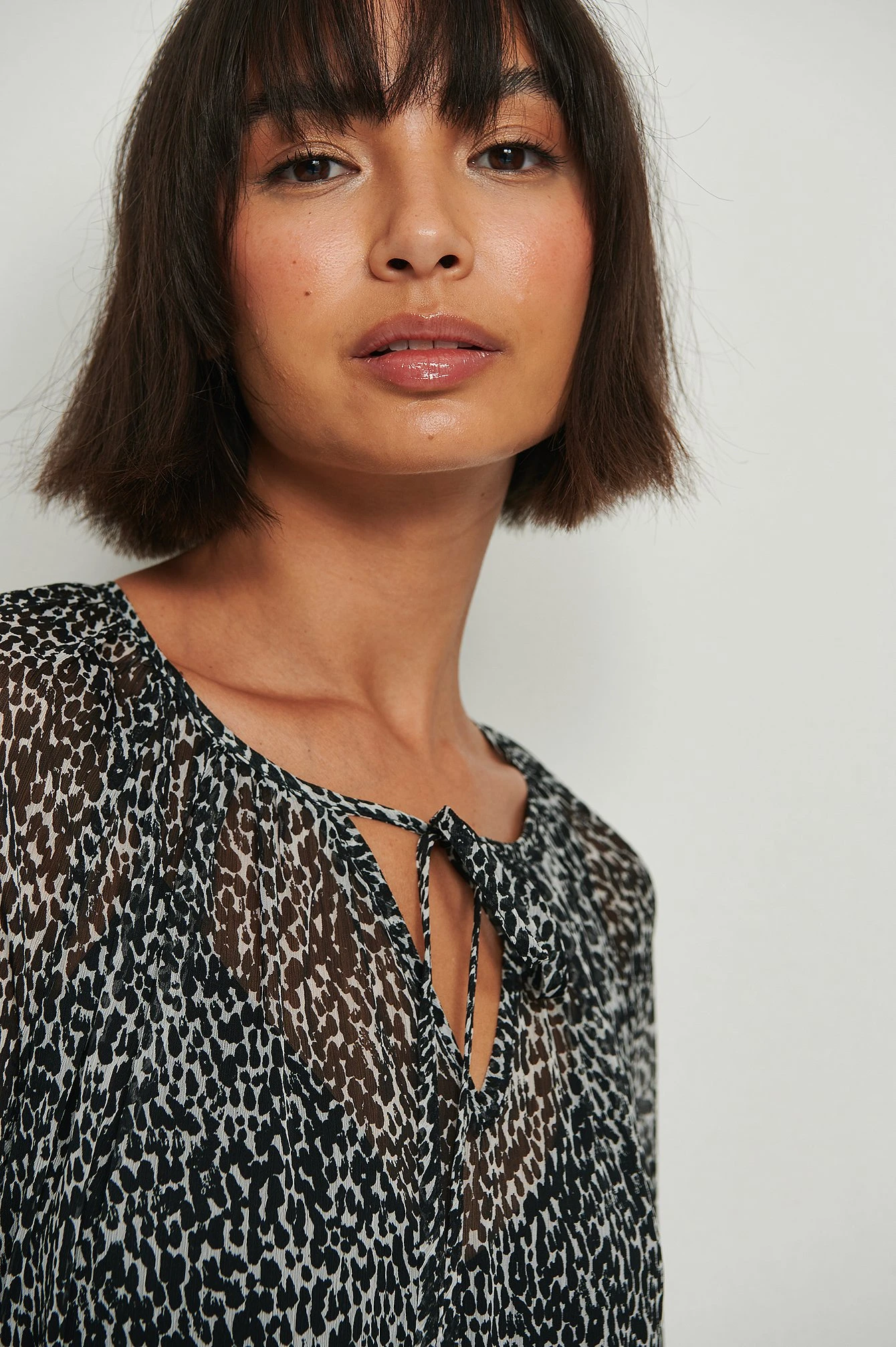 NA-KD Recyclée Robe Maxi Transparente – Image 4