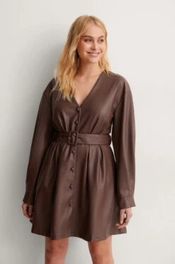 NA-KD Robe Avec Ceinture En Pu