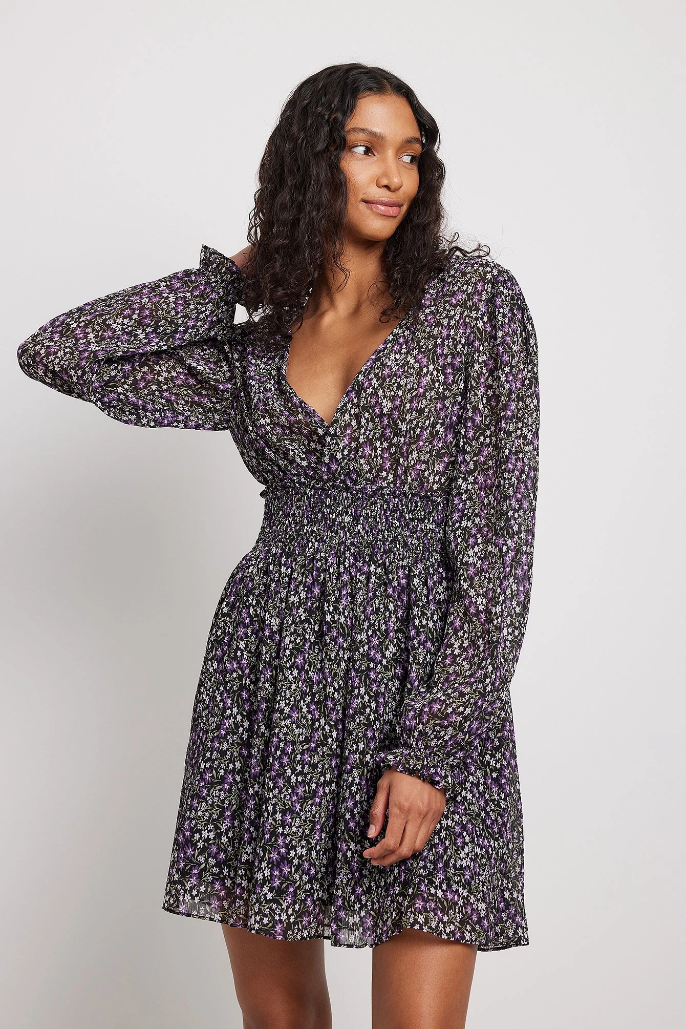 Robe Structurée à Taille Smockée – Image 15