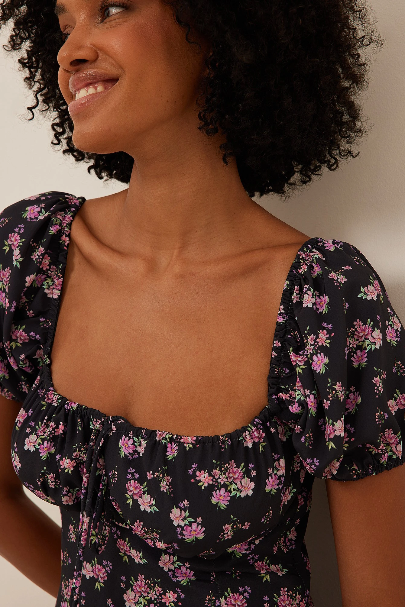 Robe Mini Nouée – Image 3