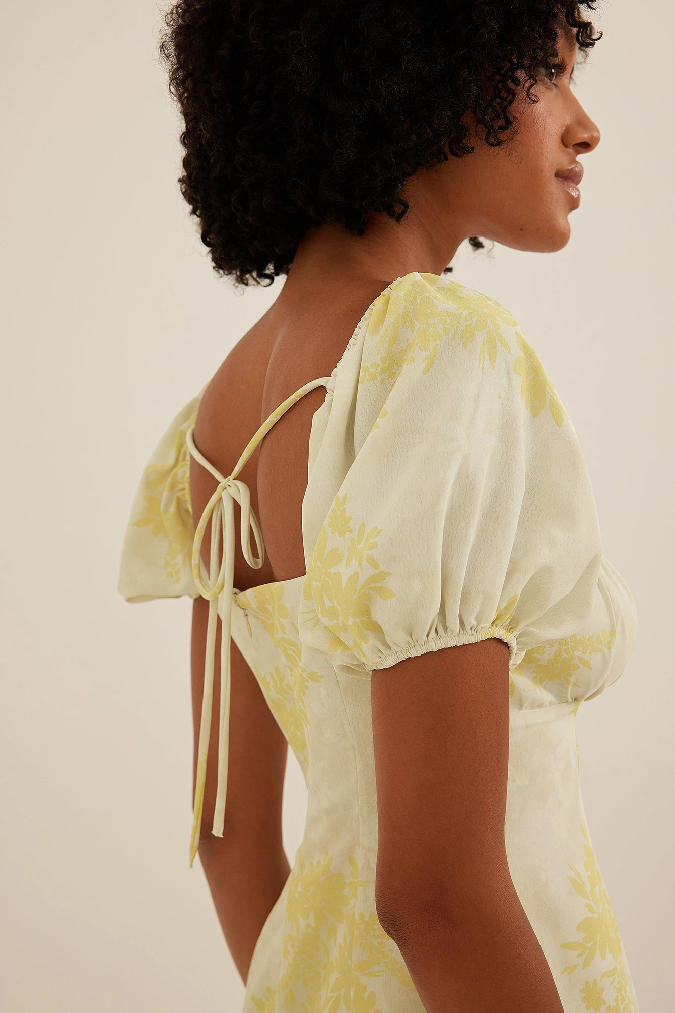 Robe Mini Nouée – Image 7