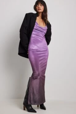 Robe Longue En Velours à Décolleté Cascade