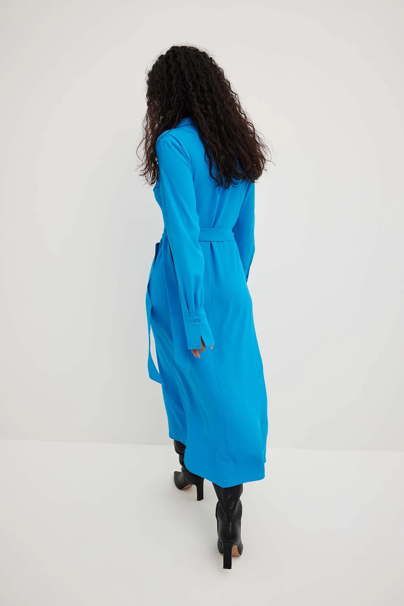 NA-KD Robe Mi-longue Portefeuille – Image 7