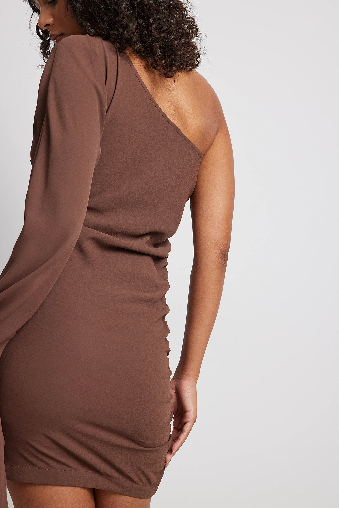 Mini Robe Une Manche â Image 2