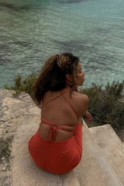 Robe Mini Nouée Dans Le Dos