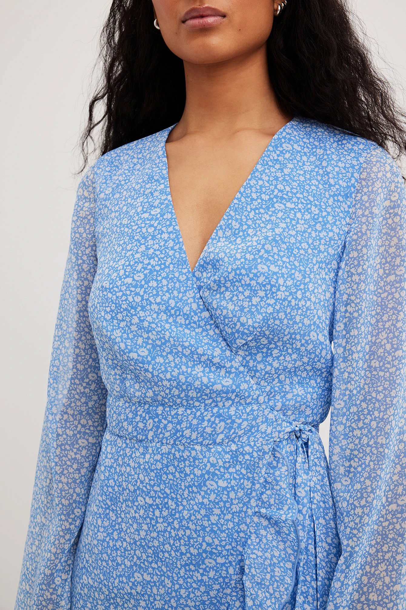 Robe Portefeuille Mi-longue Nouée à La Taille – Image 3