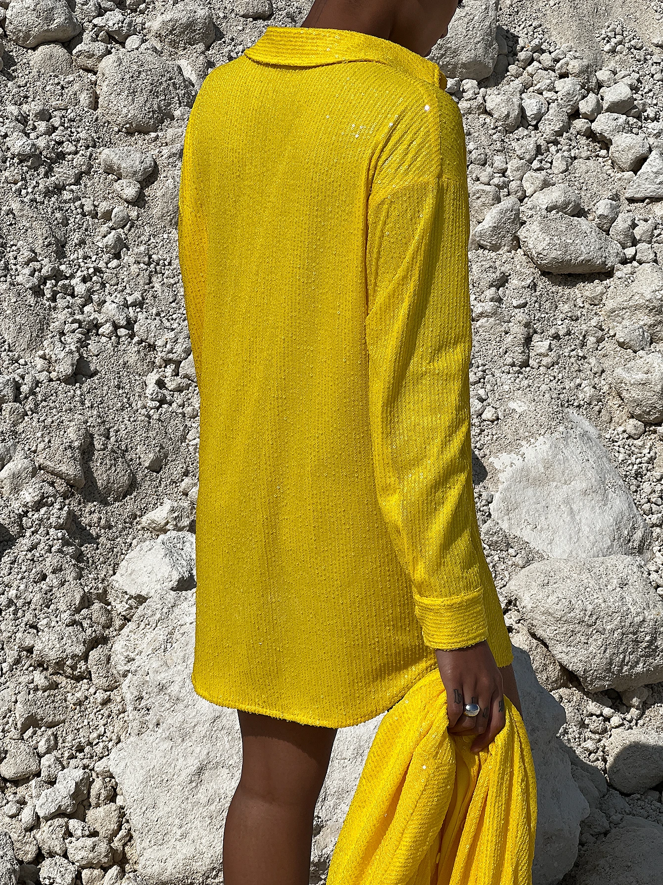 Robe Chemise Oversize à Sequins – Image 12