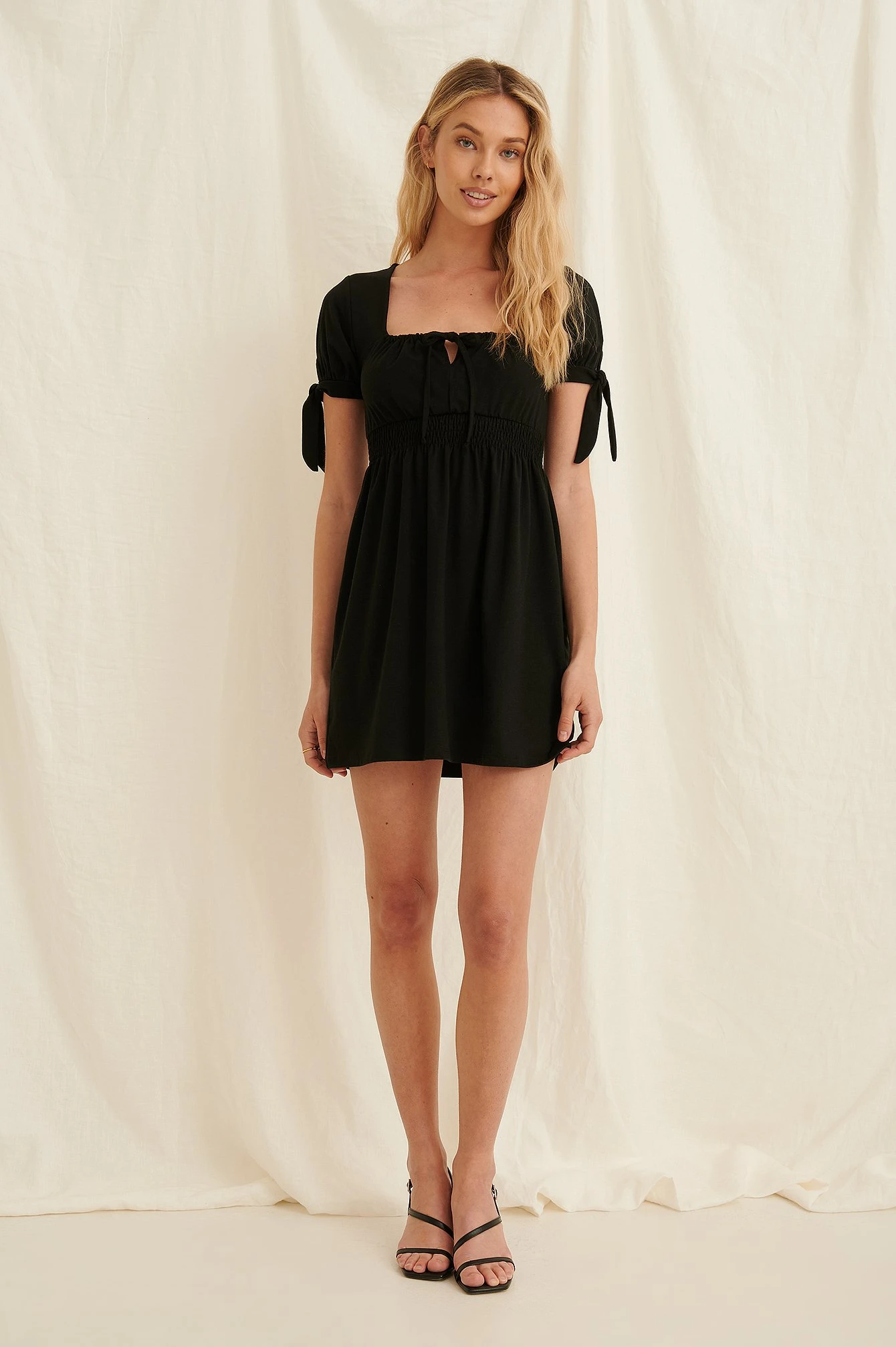 Robe Mini Recyclée Avec Détails Froncés – Image 8