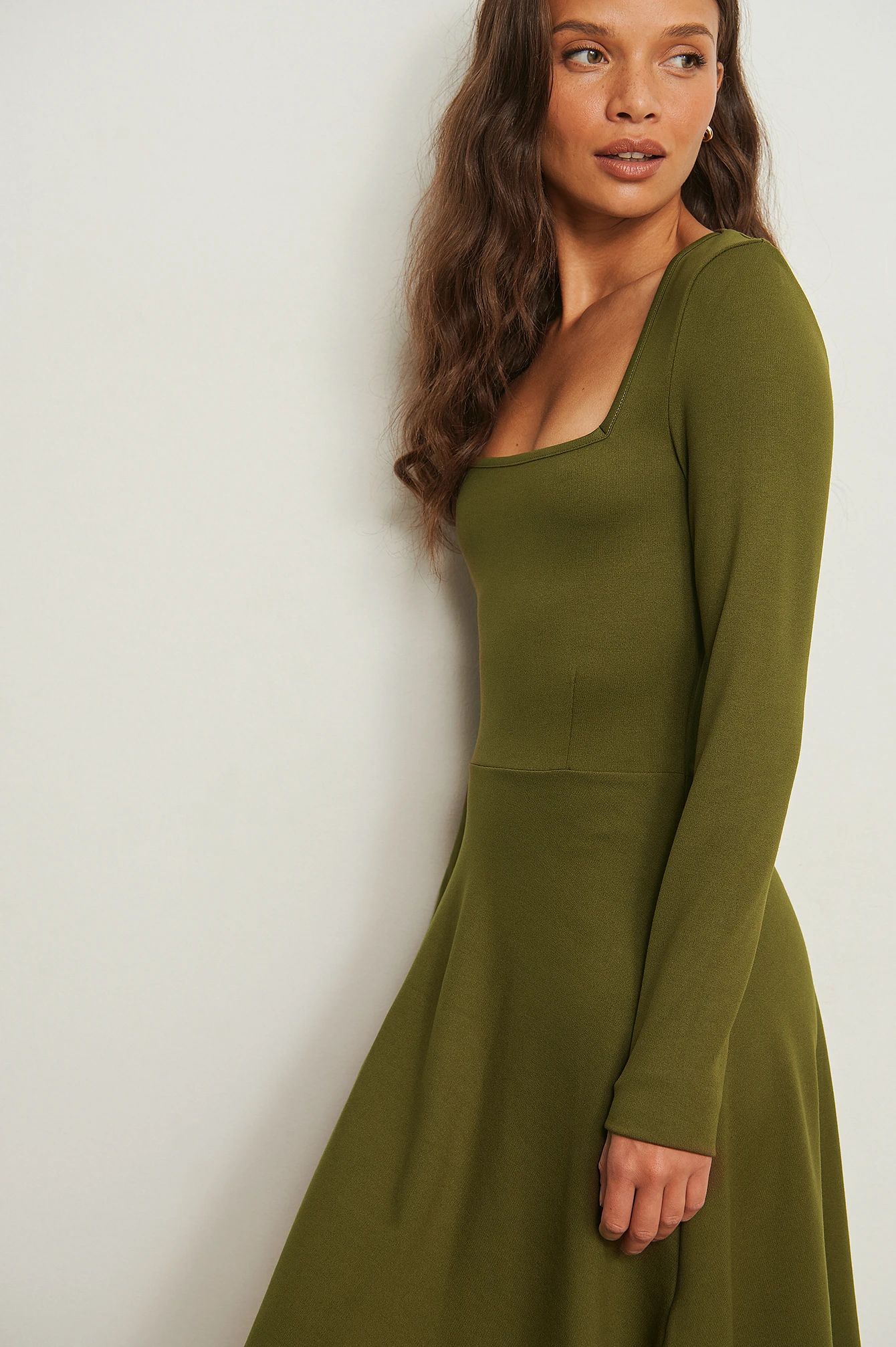 Robe à Col Carré – Image 4