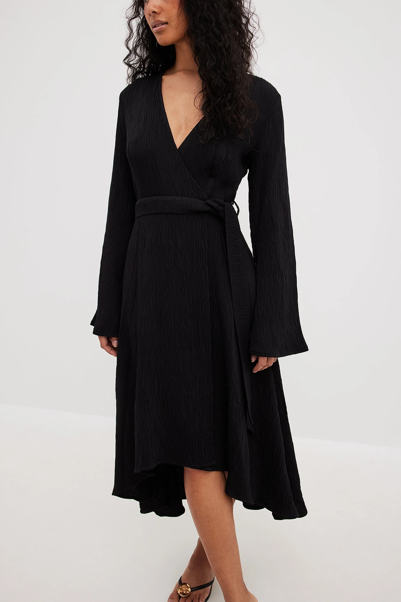 Robe Structurée à Dos Long Et Taille Nouée – Image 9