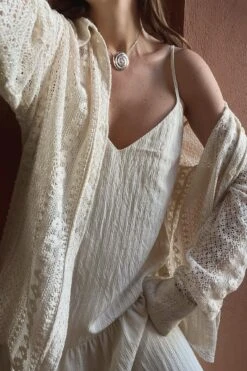 Robe Mi-longue Structurée à Col En V