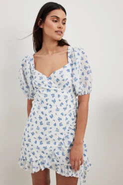 Robe Portefeuille Courte à Manches Bouffantes